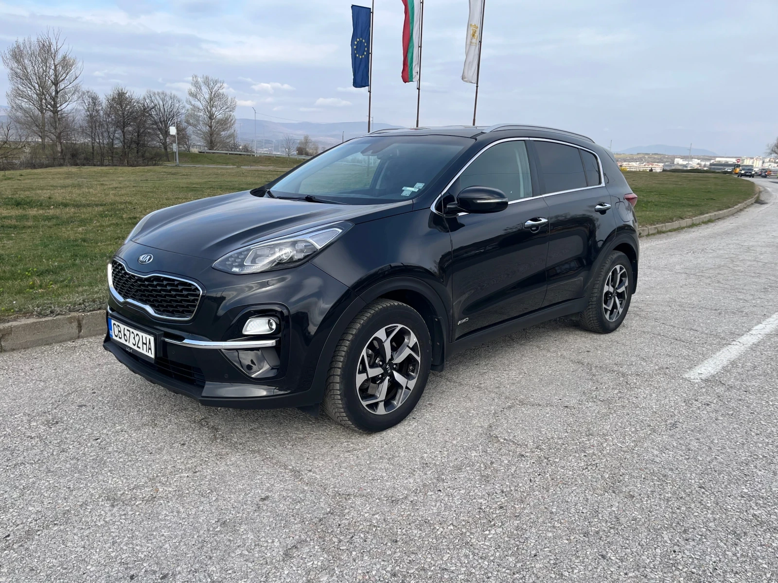 Kia Sportage 1.6 Turbo 4x4 Top, снимка 2 - Автомобили и джипове - 53884416