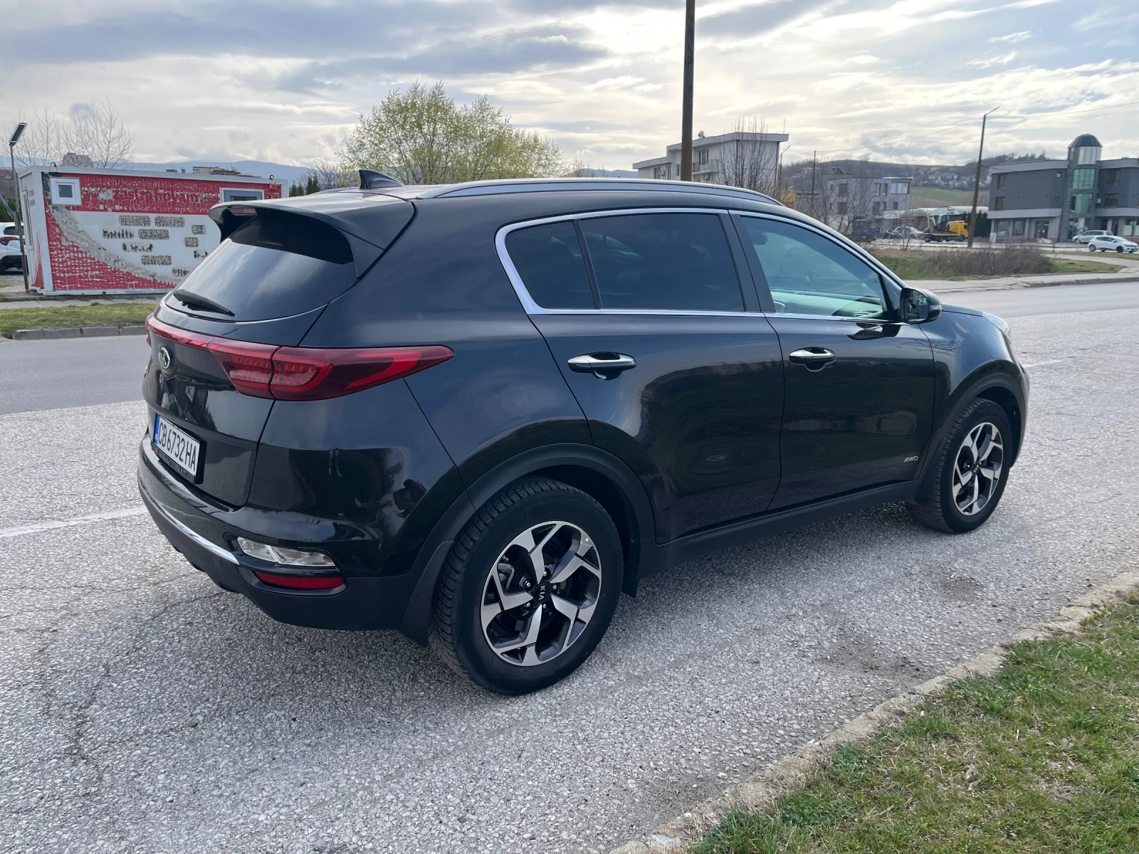 Kia Sportage 1.6 Turbo 4x4 Top, снимка 5 - Автомобили и джипове - 53884416