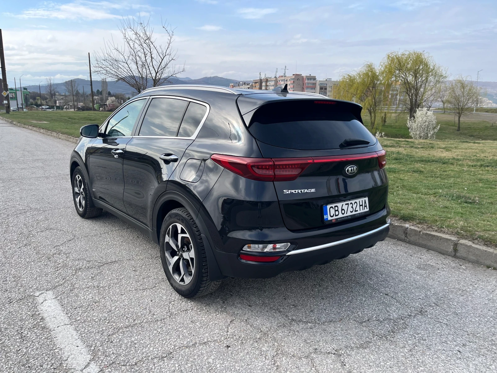 Kia Sportage 1.6 Turbo 4x4 Top, снимка 3 - Автомобили и джипове - 53884416