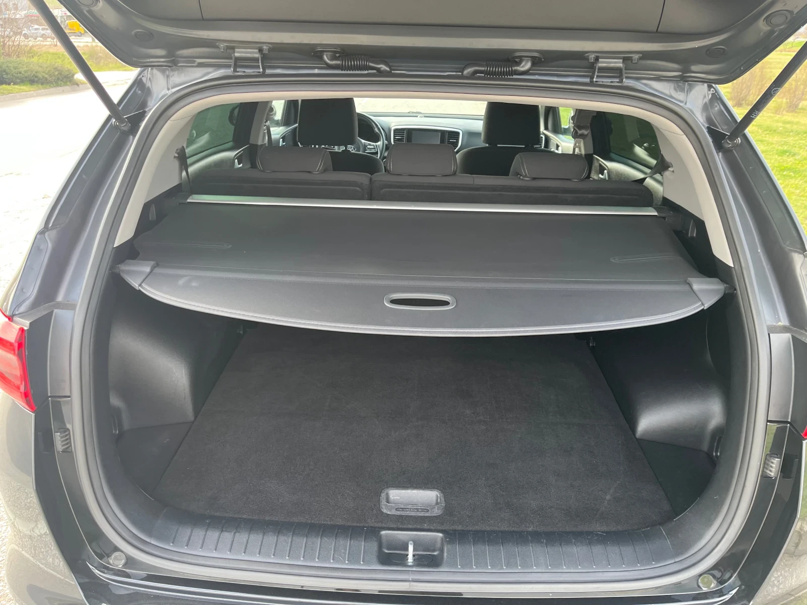 Kia Sportage 1.6 Turbo 4x4 Top, снимка 12 - Автомобили и джипове - 53884416