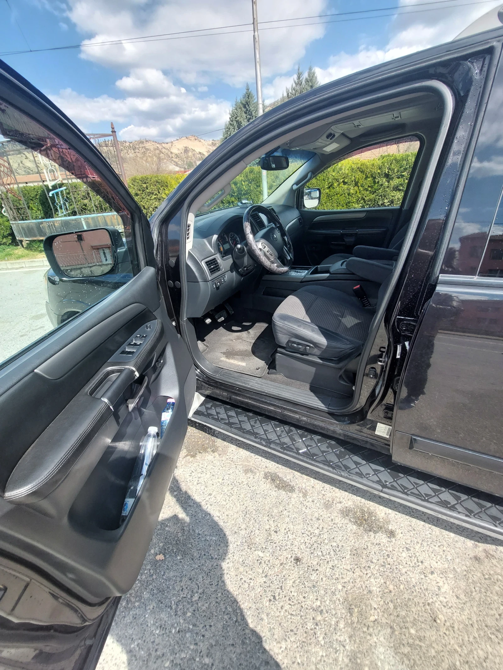 Nissan Armada 5.6, снимка 11 - Автомобили и джипове - 53977909