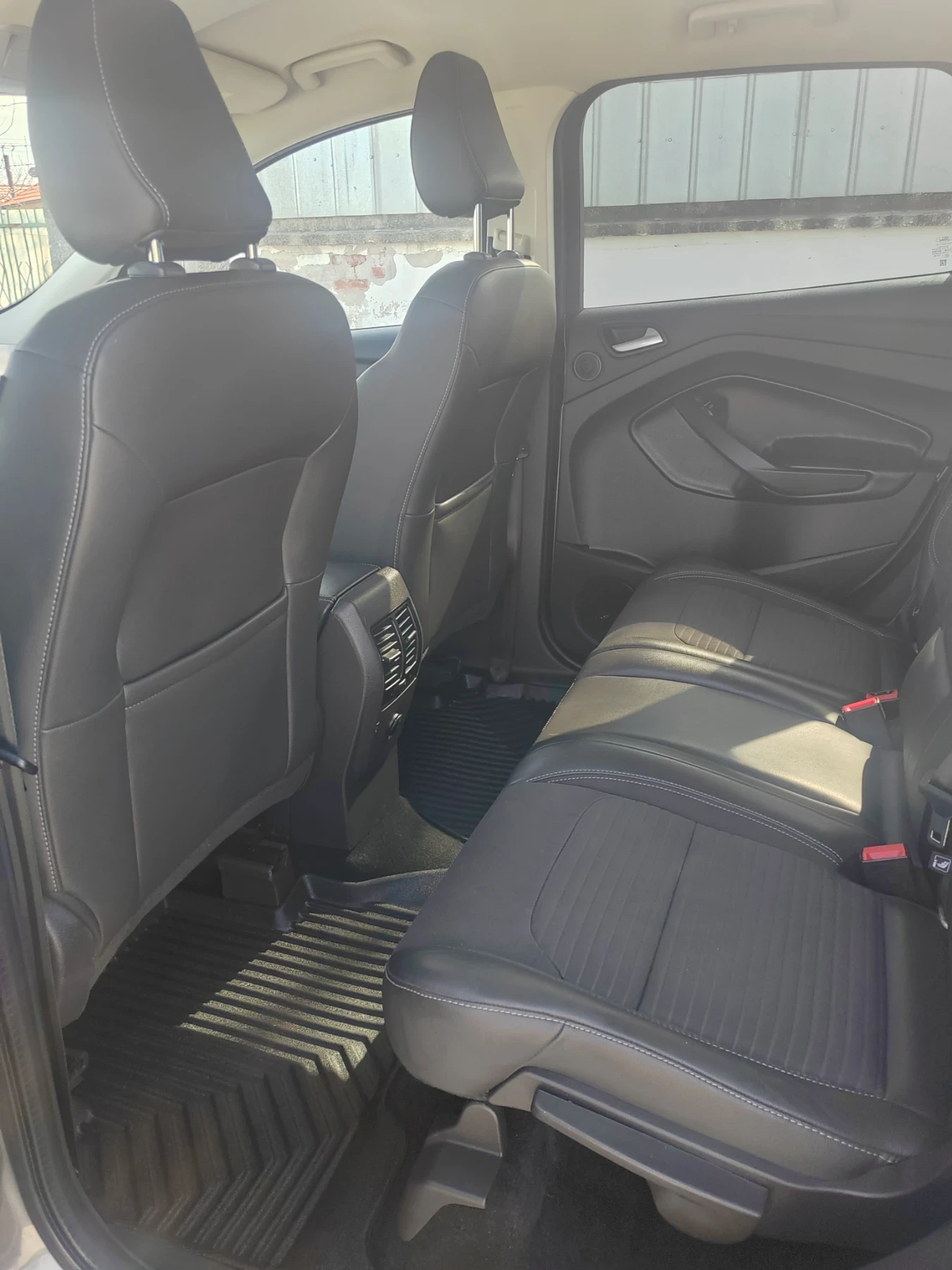 Ford Kuga, снимка 16 - Автомобили и джипове - 53989612