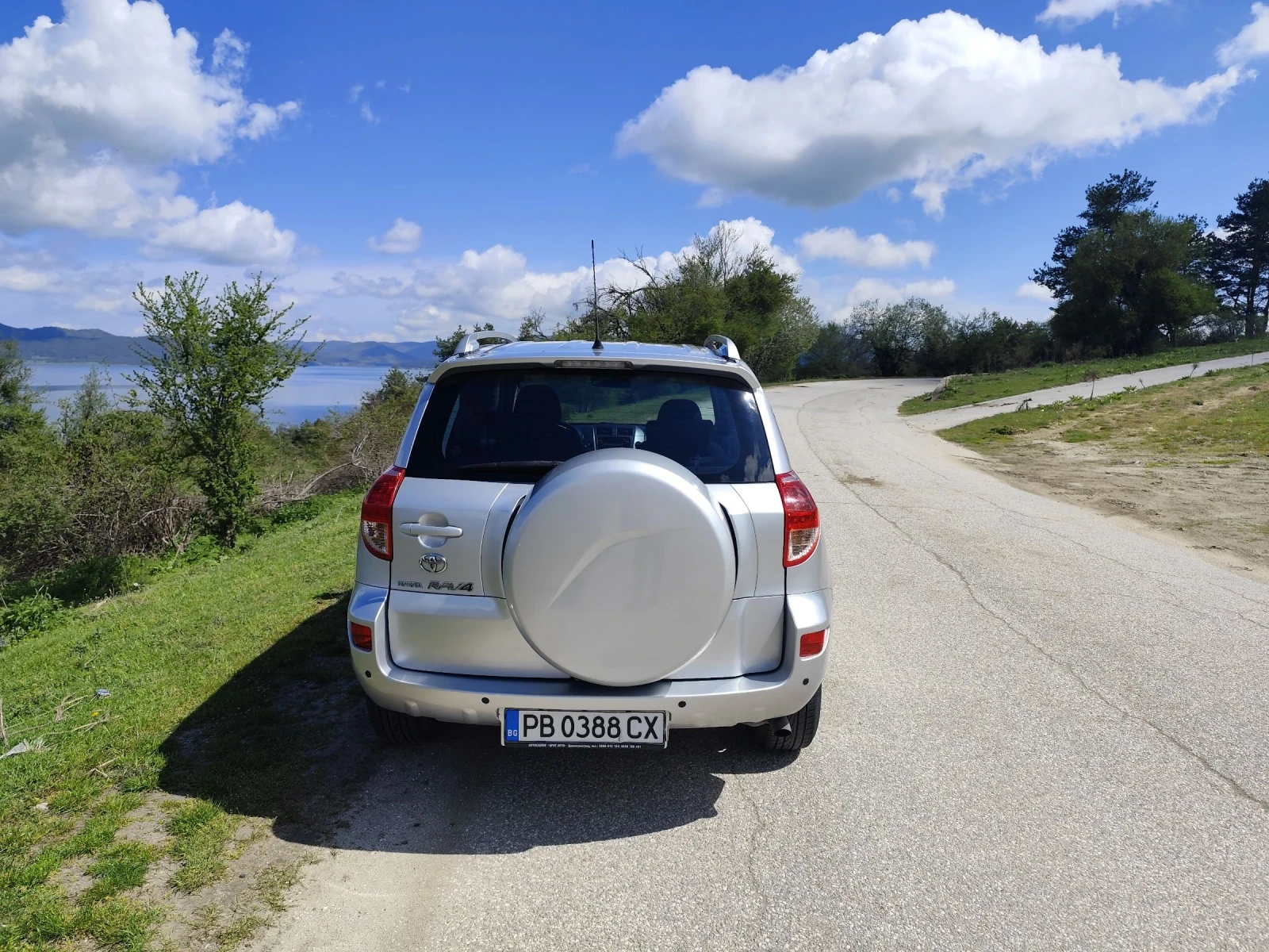 Toyota Rav4 D4D, снимка 5 - Автомобили и джипове - 54490534