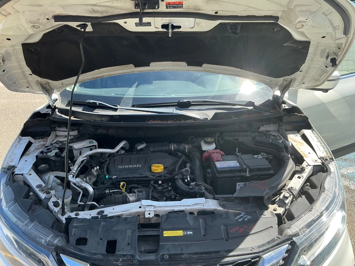 Nissan Qashqai 1.6 dCi Tekna+ , снимка 10 - Автомобили и джипове - 55221088