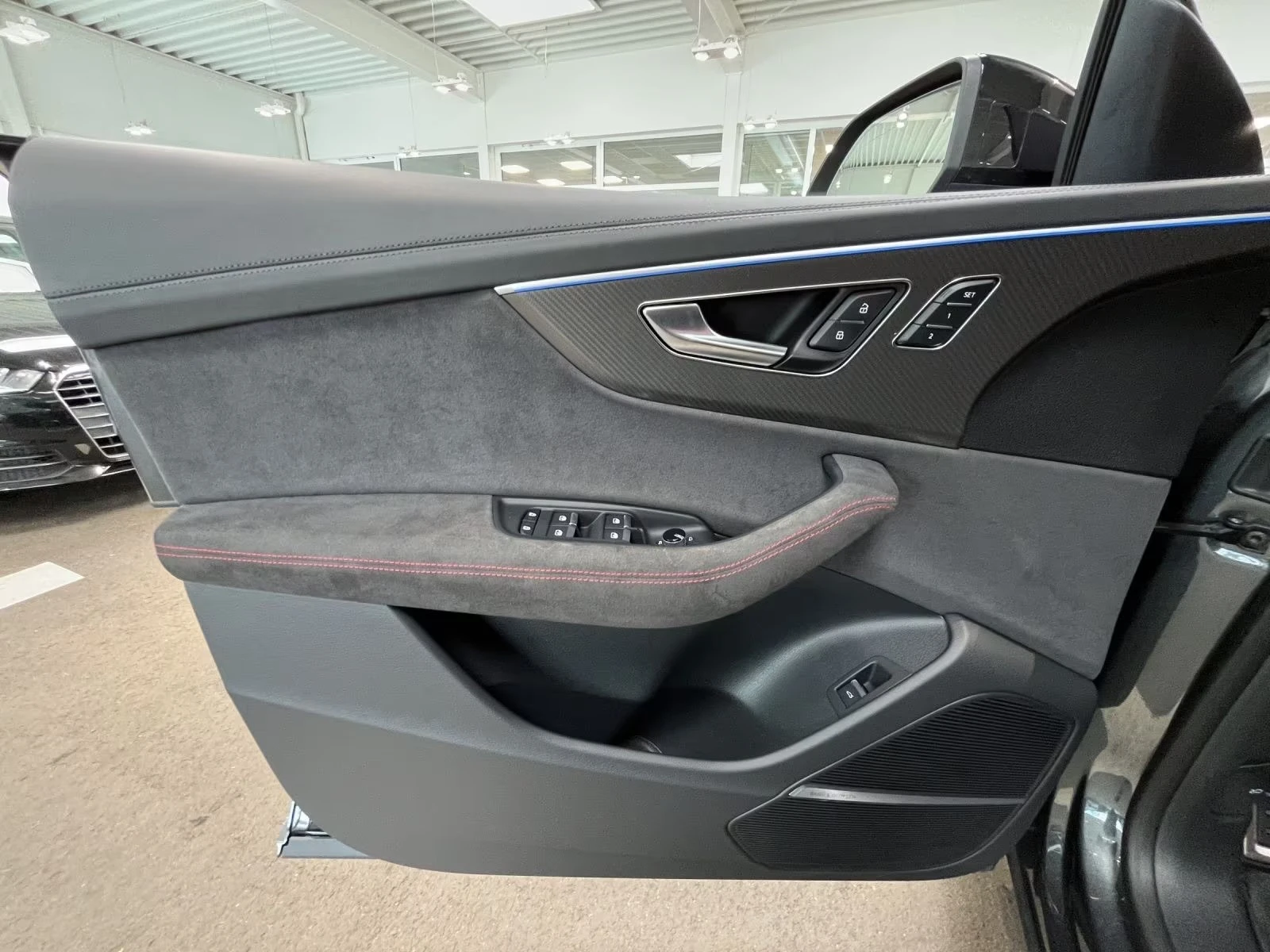 Audi RSQ8 Face* Carbon* B&O* HuD* Pano, снимка 13 - Автомобили и джипове - 55241423