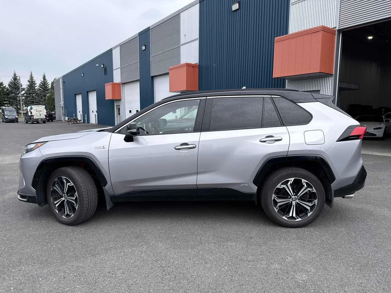 Toyota Rav4 AWD, 2.5L / ПОДГРЕВИ / ПАНОРАМА / КАМЕРА, снимка 2 - Автомобили и джипове - 55376148