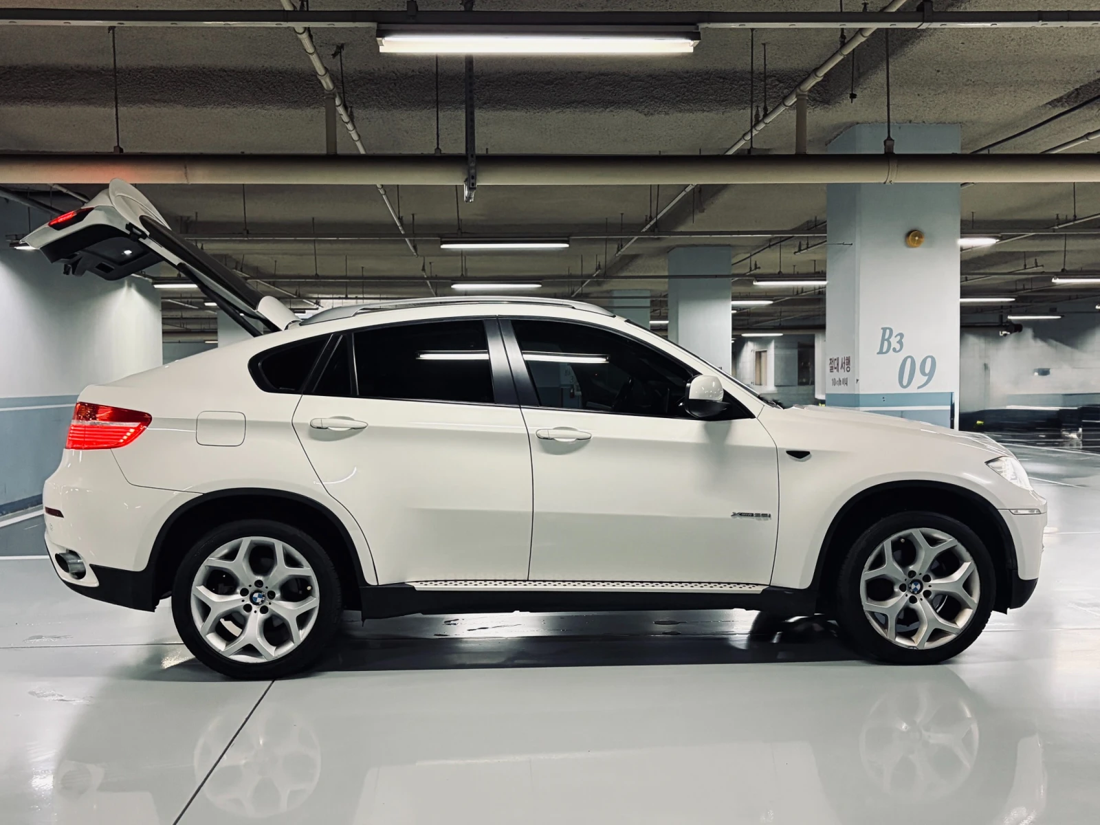 BMW X6 X6 35i, снимка 6 - Автомобили и джипове - 55684263