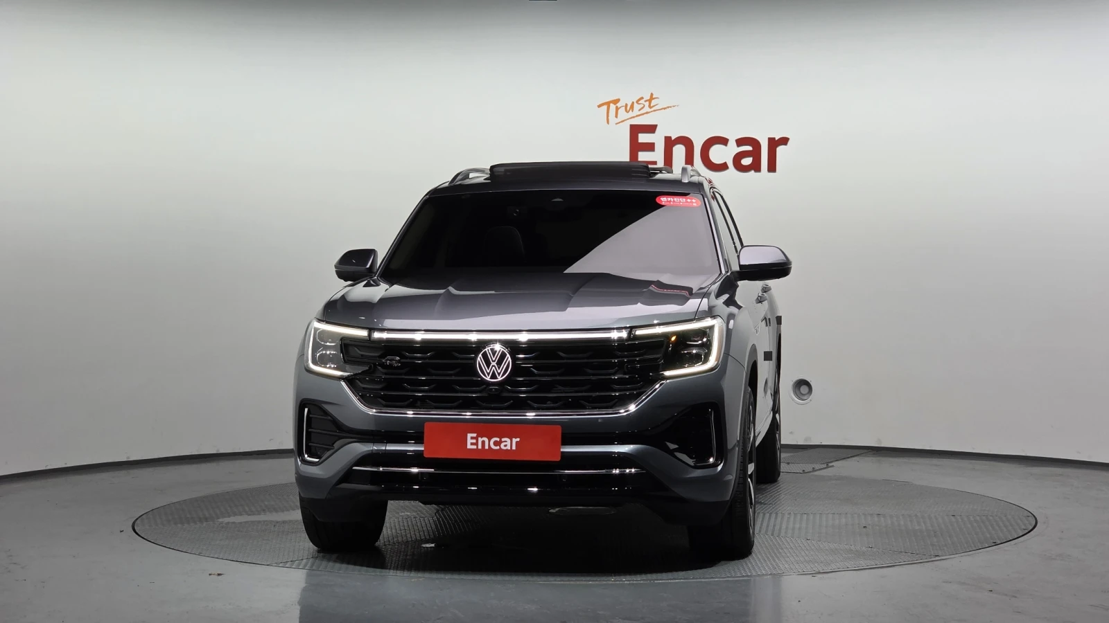 VW Atlas 2.0 TSI* МАСАЖ* 360* HUD* BLIND SPOT* ЛЮК* КРАЙНА , снимка 3 - Автомобили и джипове - 55983919