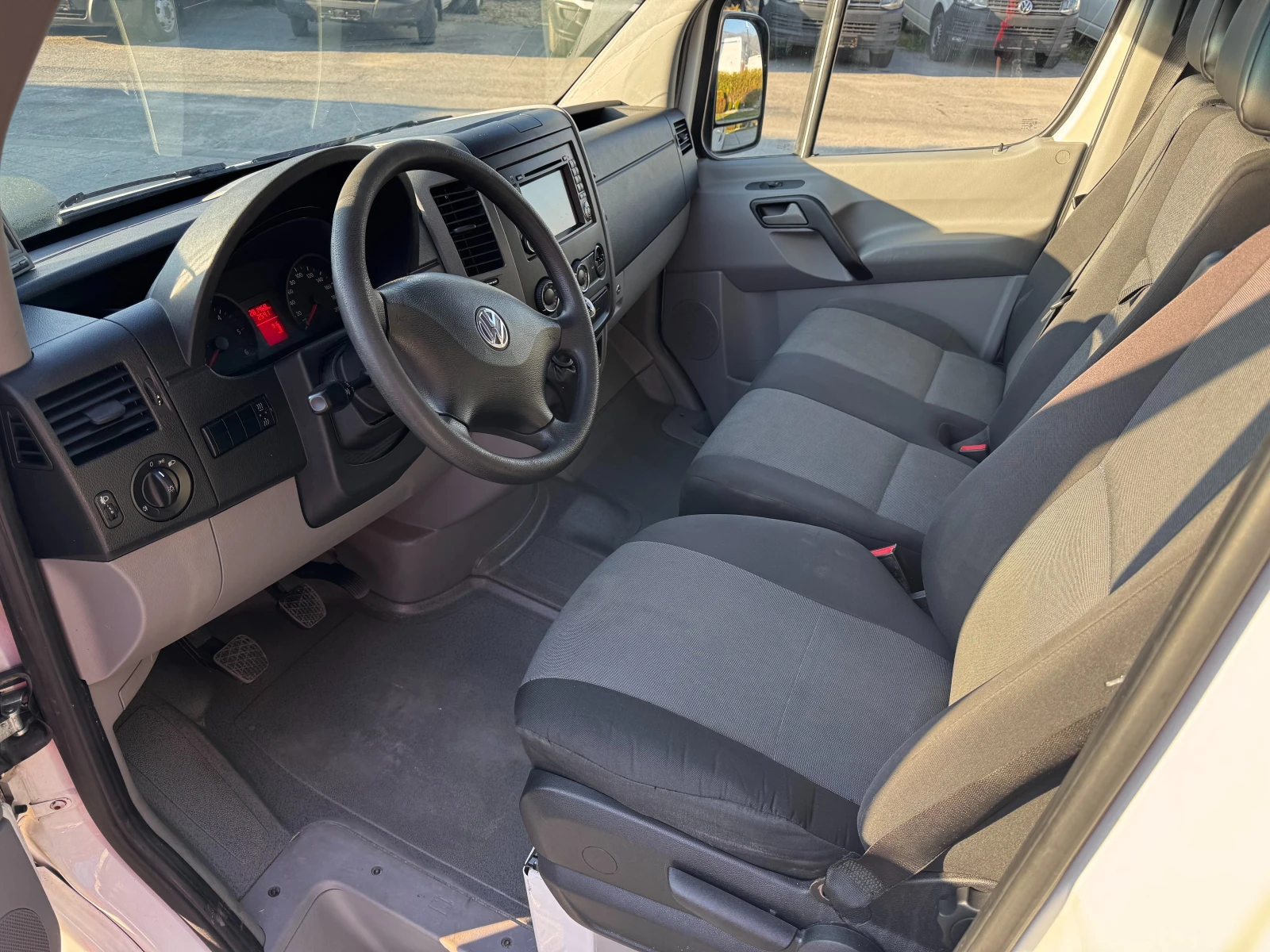 VW Crafter 2.0TDI 163к.с. MAXI Клима  - изображение 10