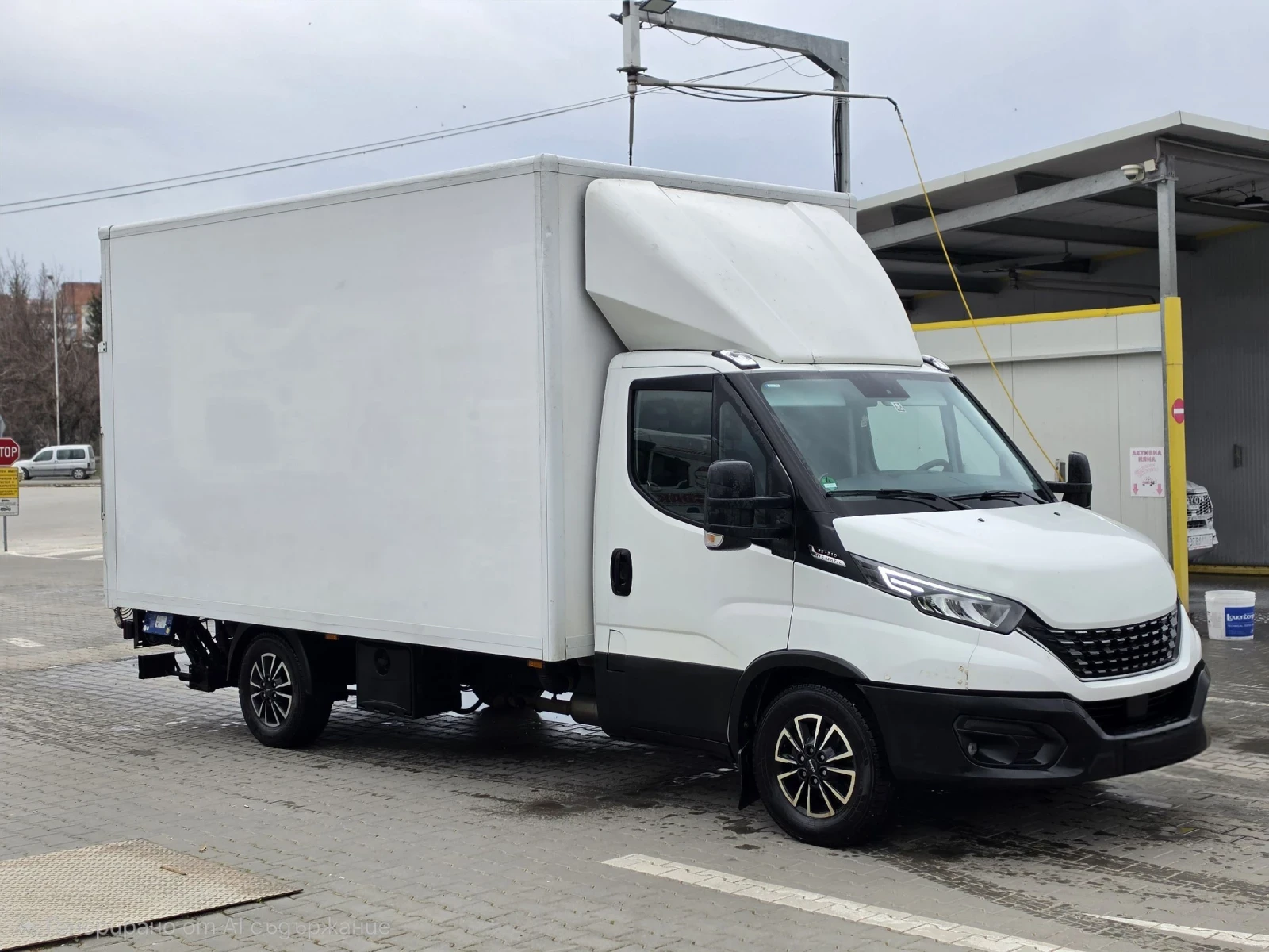 Iveco Daily 3.0 175k.c. 8G Himatic, снимка 6 - Бусове и автобуси - 53916101