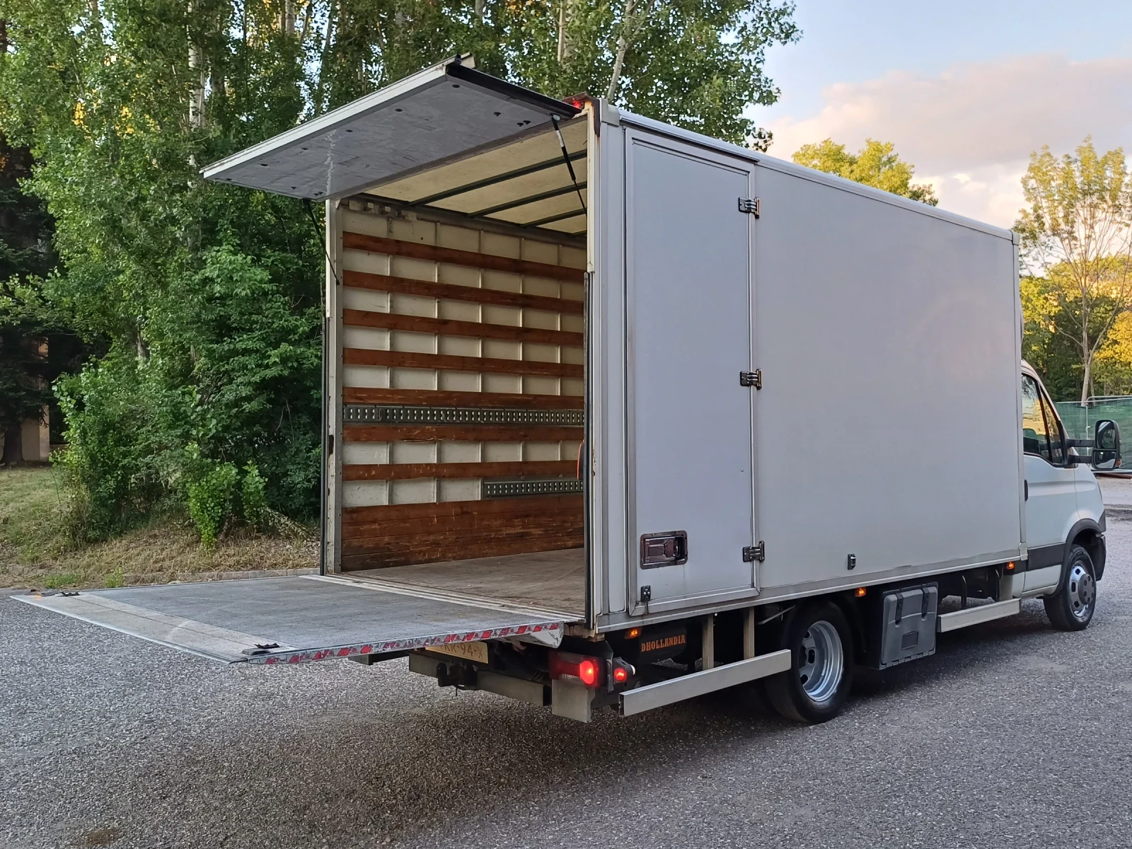Iveco Daily 50C 50C17 * КЛИМАТИК* , снимка 3 - Бусове и автобуси - 55806751