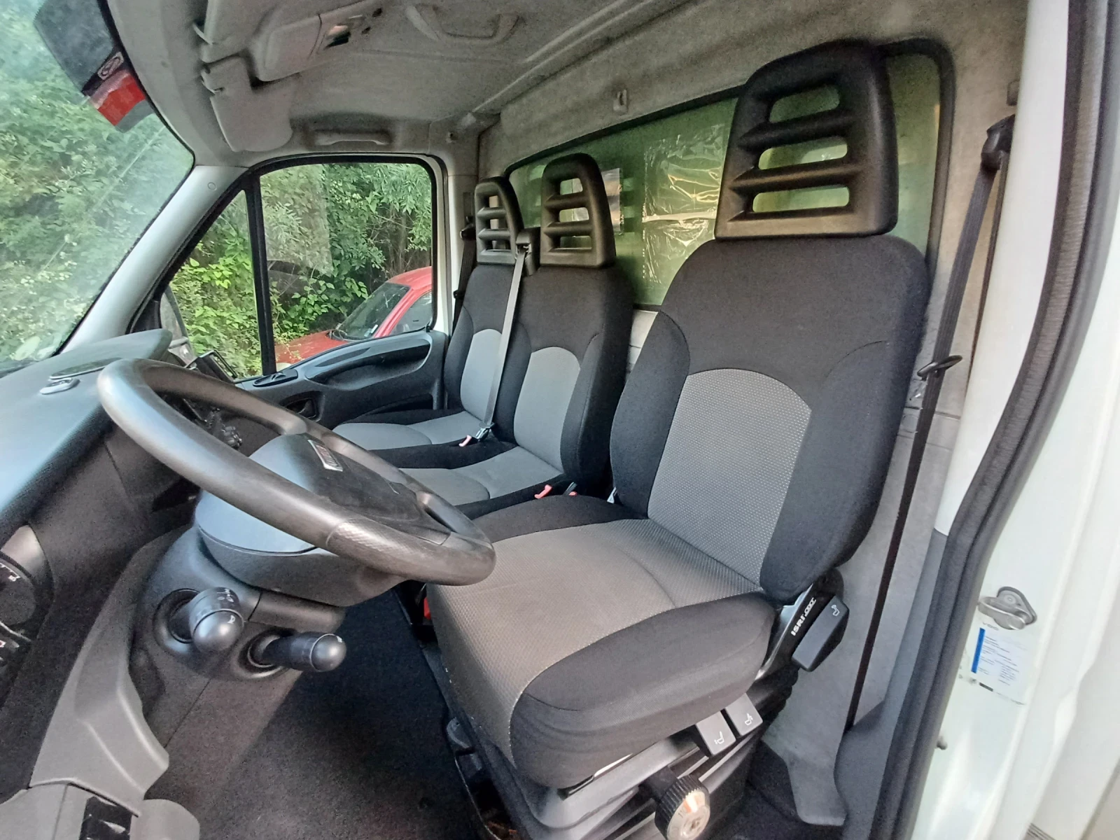Iveco Daily 50C 50C17 * КЛИМАТИК* , снимка 7 - Бусове и автобуси - 55806751