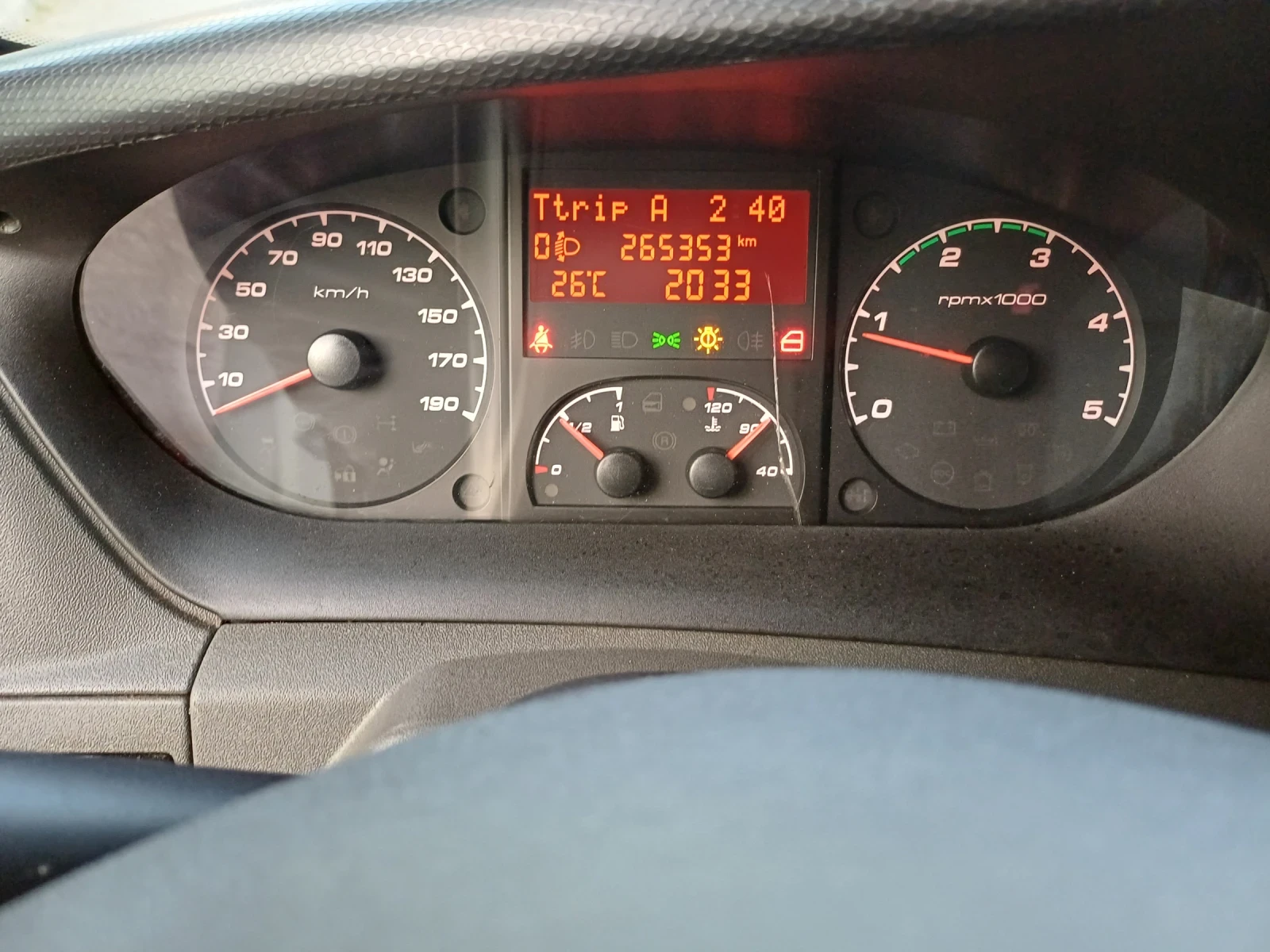 Iveco Daily 50C 50C17 * КЛИМАТИК* , снимка 15 - Бусове и автобуси - 55806751