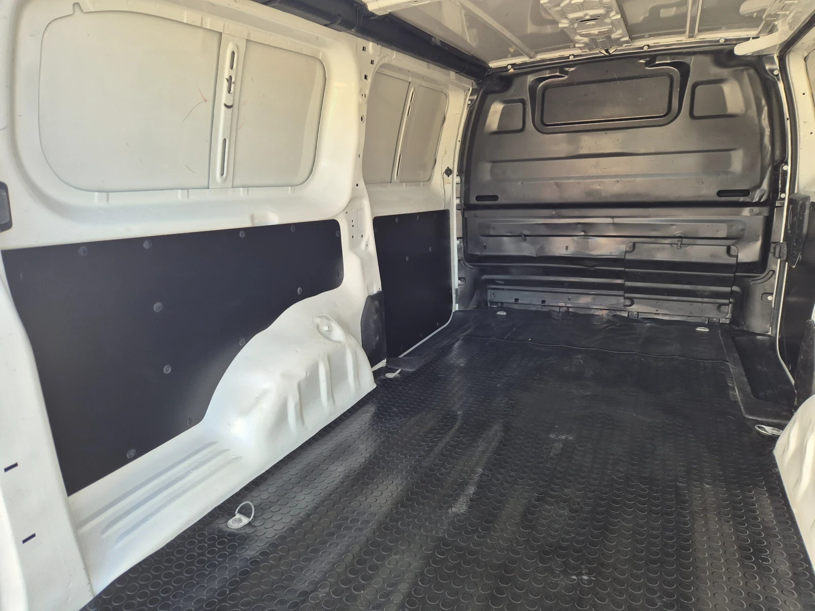 Opel Vivaro 2.0 HDI MAXI !!!, снимка 8 - Бусове и автобуси - 56328849