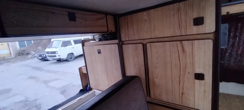 Кемпер VW T3 carthago, снимка 11 - Каравани и кемпери - 47596343