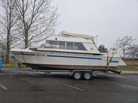 Моторна яхта Bayliner flybridge, снимка 5 - Воден транспорт - 43208360