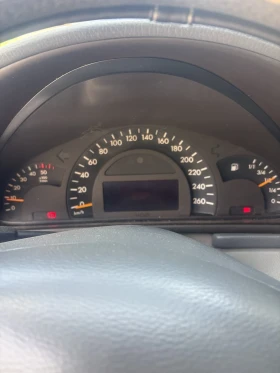 Mercedes-Benz 220 CDI, снимка 5