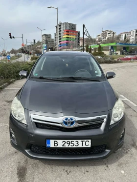 Toyota Auris 1.8 HYBRID, снимка 2