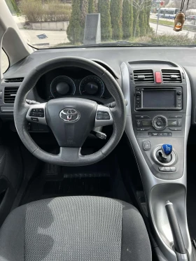 Toyota Auris 1.8 HYBRID, снимка 6