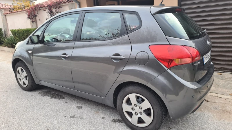 Kia Venga 1.4i, 16V, 90 к.с., ГАЗ, снимка 4 - Автомобили и джипове - 52468397