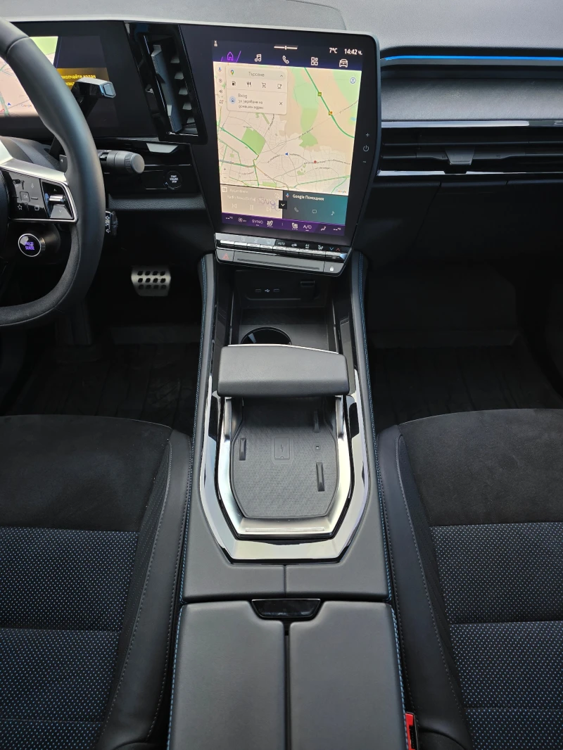 Renault Rafale E-TECH ESPRIT ALPINE, снимка 9 - Автомобили и джипове - 52804466