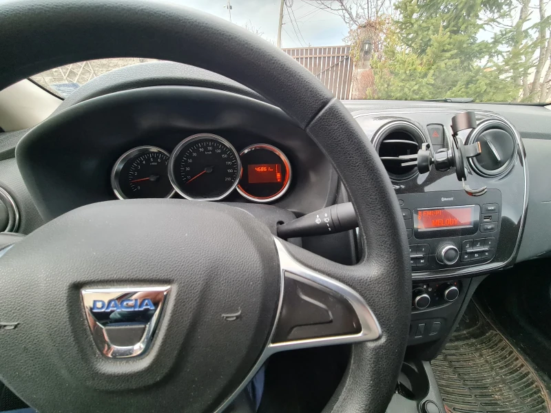 Dacia Logan, снимка 6 - Автомобили и джипове - 52968931