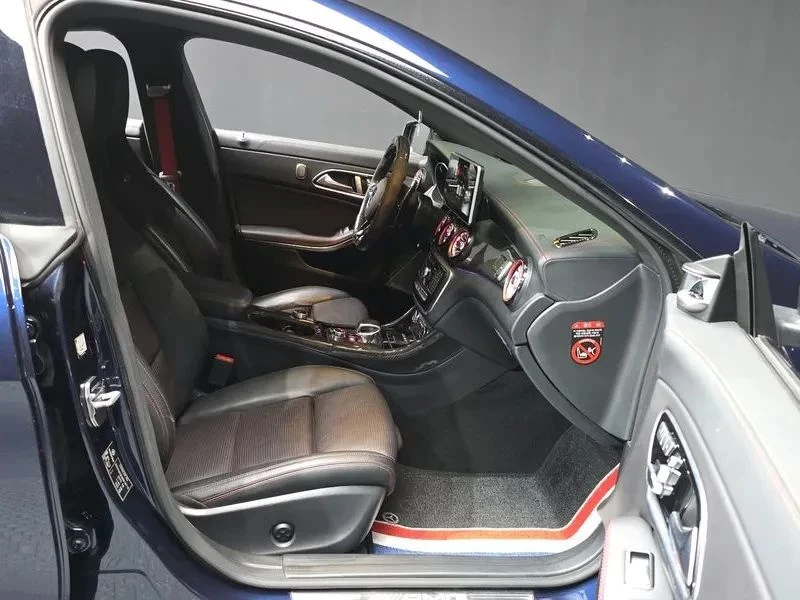 Mercedes-Benz CLA 45 AMG, снимка 11 - Автомобили и джипове - 56690365