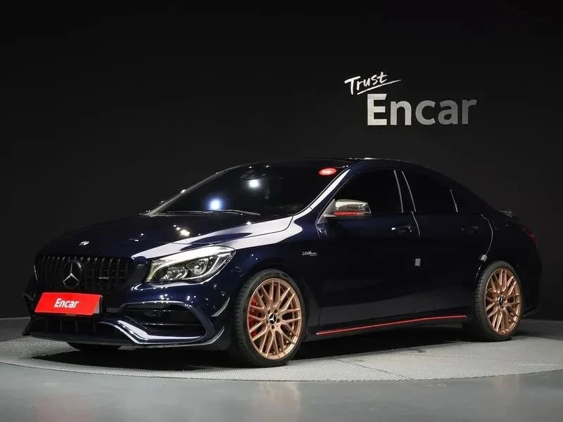 Mercedes-Benz CLA 45 AMG