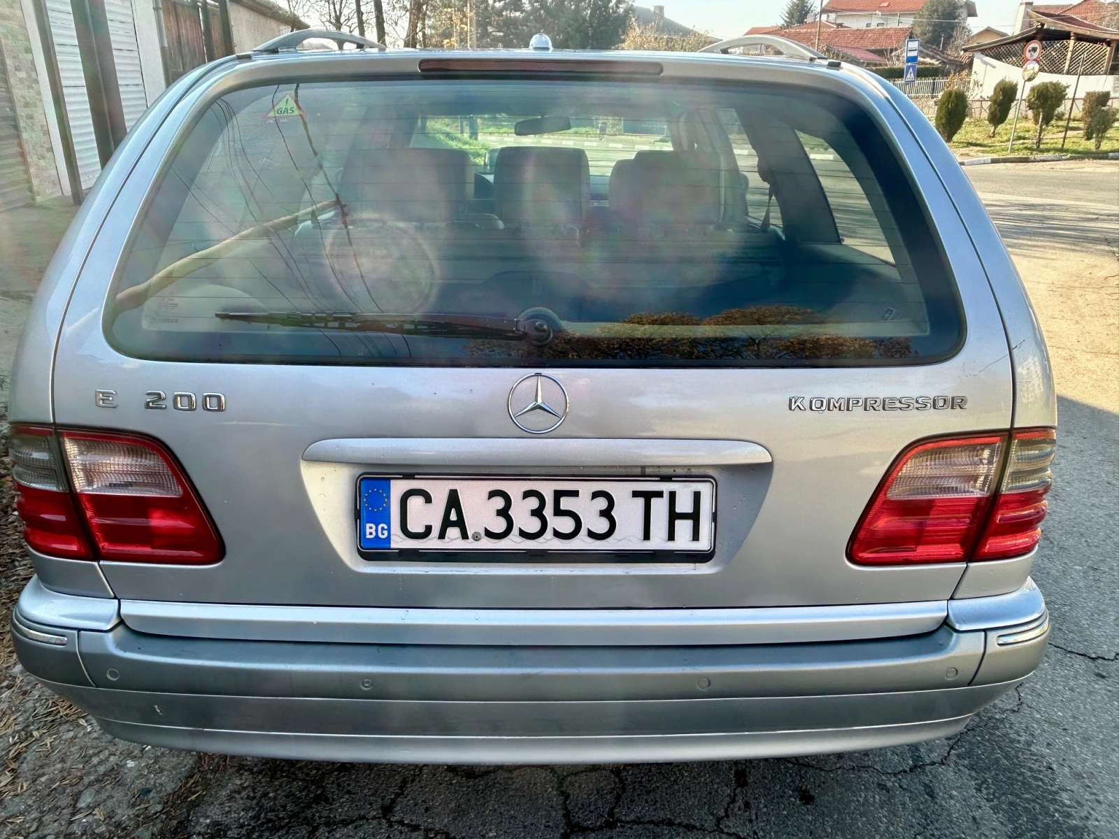 Mercedes-Benz E 200 Компресор/Газ/Автоматик - изображение 6