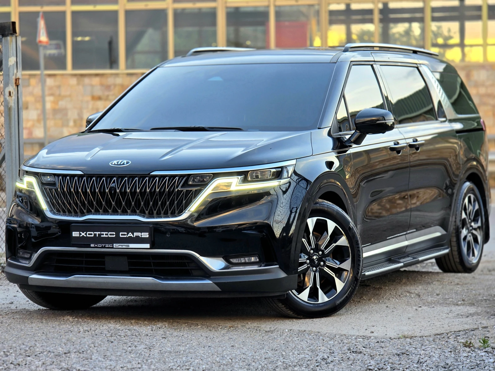 Kia Carnival 2.2 CRDi ! 6+ 3 места ! Signature ! - изображение 3