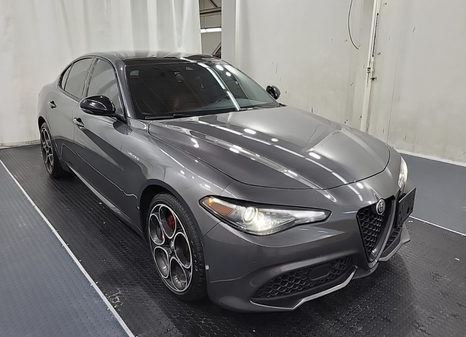 Alfa Romeo Giulia VELOCE - изображение 2