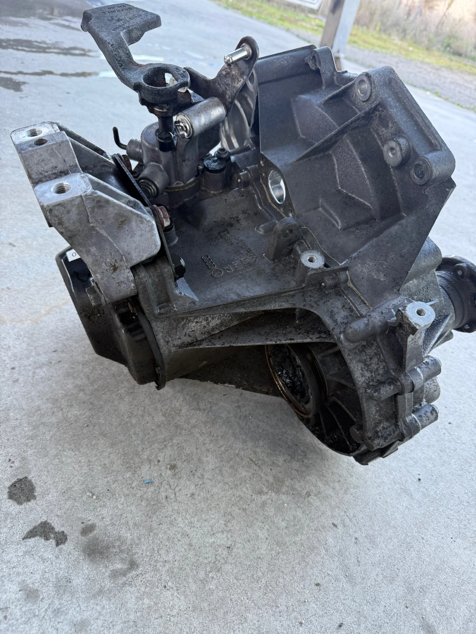 VW Golf 1.4бензин НА ЧАСТИ - изображение 3