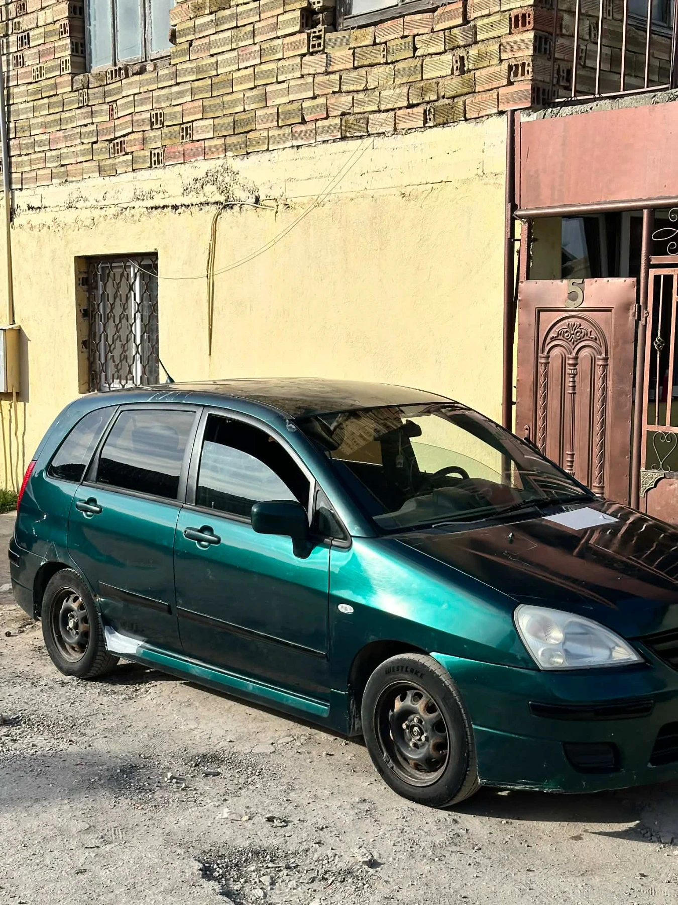 Suzuki Liana 1.3 16V | Mobile.bg � ����������� 4