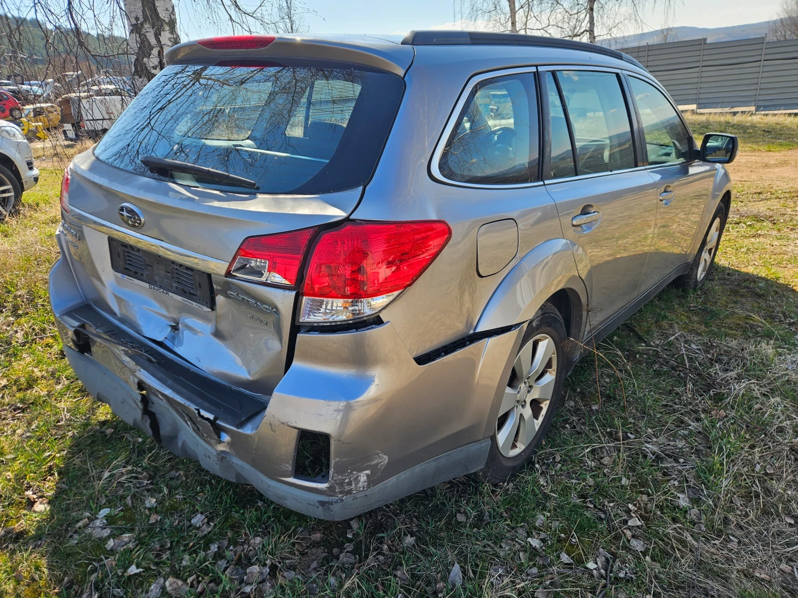 Subaru Legacy 2.5бензин с газ 167кс 2010год, снимка 3 - Автомобили и джипове - 53808084