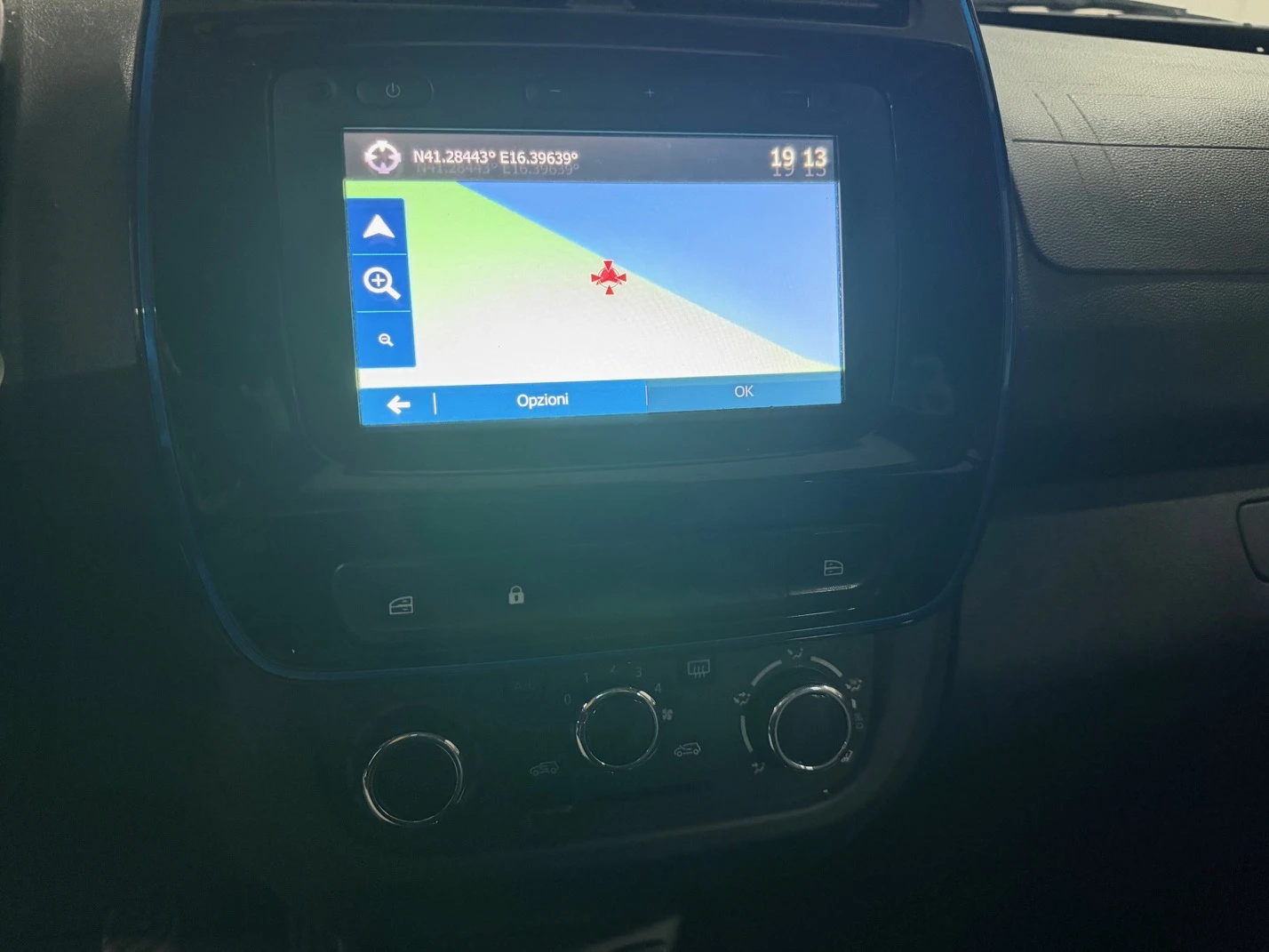 Dacia Spring Comfort 27kWh, снимка 8 - Автомобили и джипове - 53923752