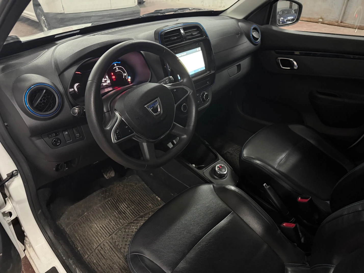 Dacia Spring Comfort 27kWh, снимка 5 - Автомобили и джипове - 53923752