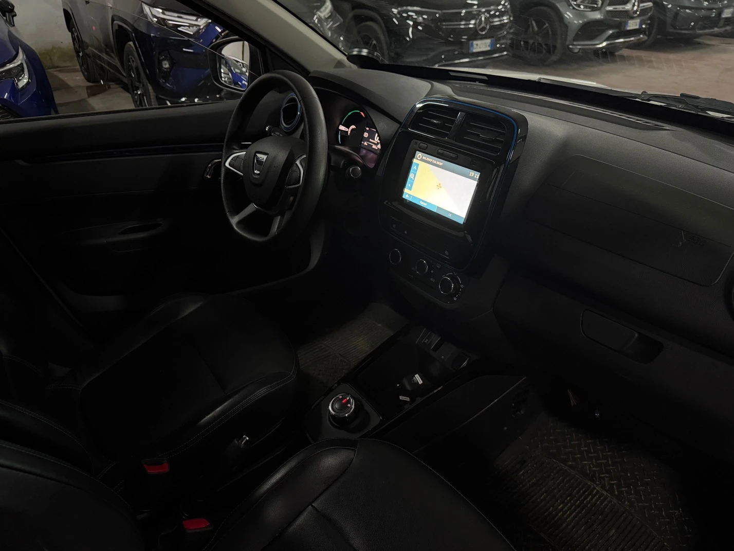 Dacia Spring Comfort 27kWh, снимка 4 - Автомобили и джипове - 53923752