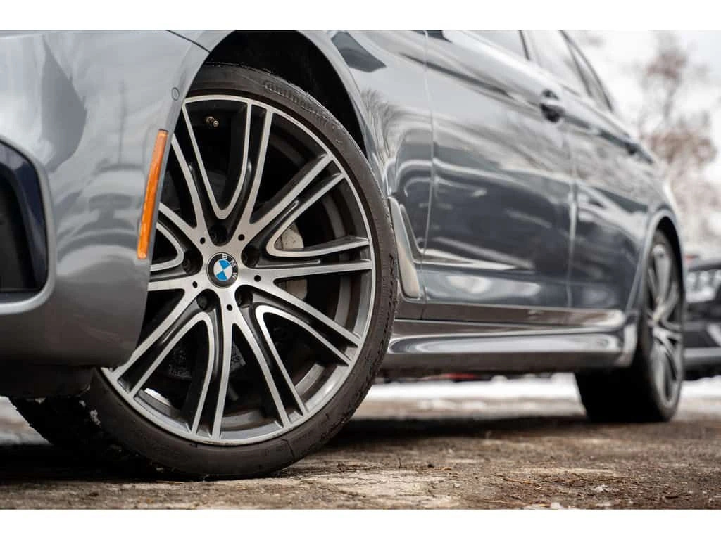 BMW 540 i xDrive| CARFAX| МАСАЖИ | 360 | HARMAN KARDON , снимка 4 - Автомобили и джипове - 53953145