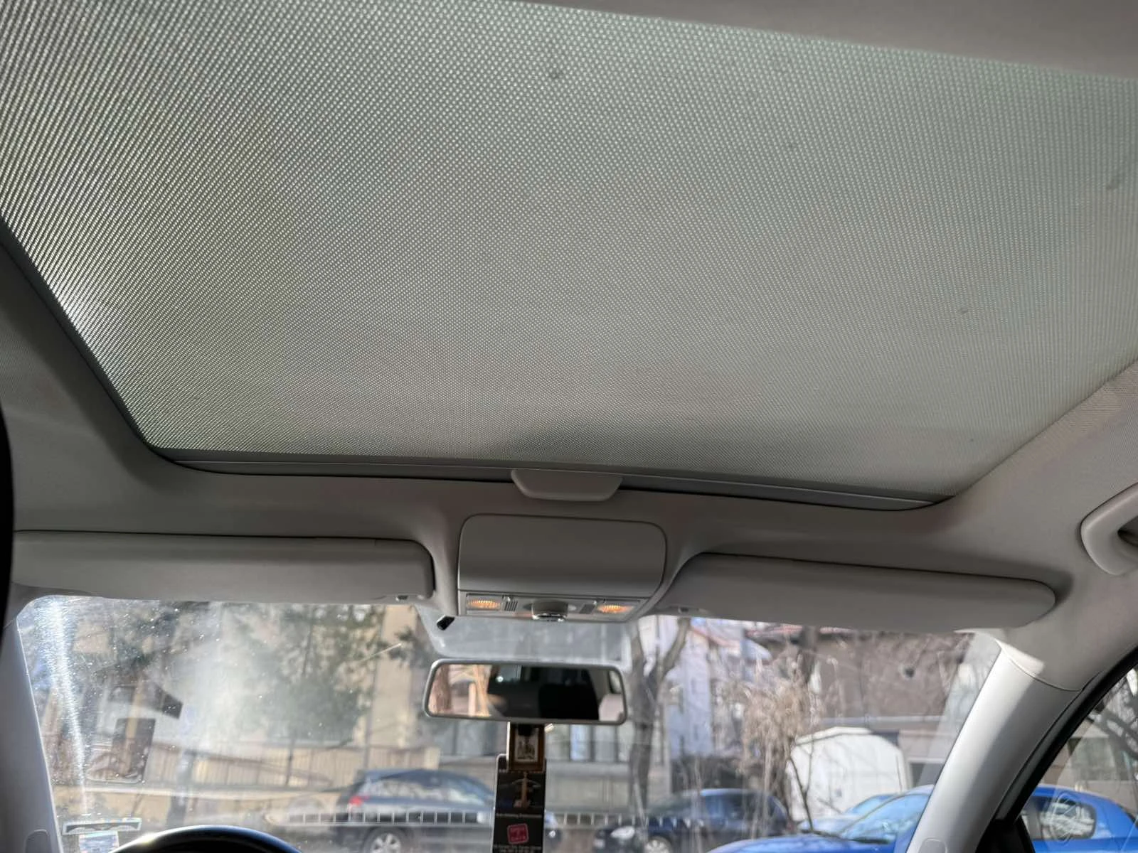 VW Polo 1.6 TDI/DSG/, снимка 11 - Автомобили и джипове - 54425059