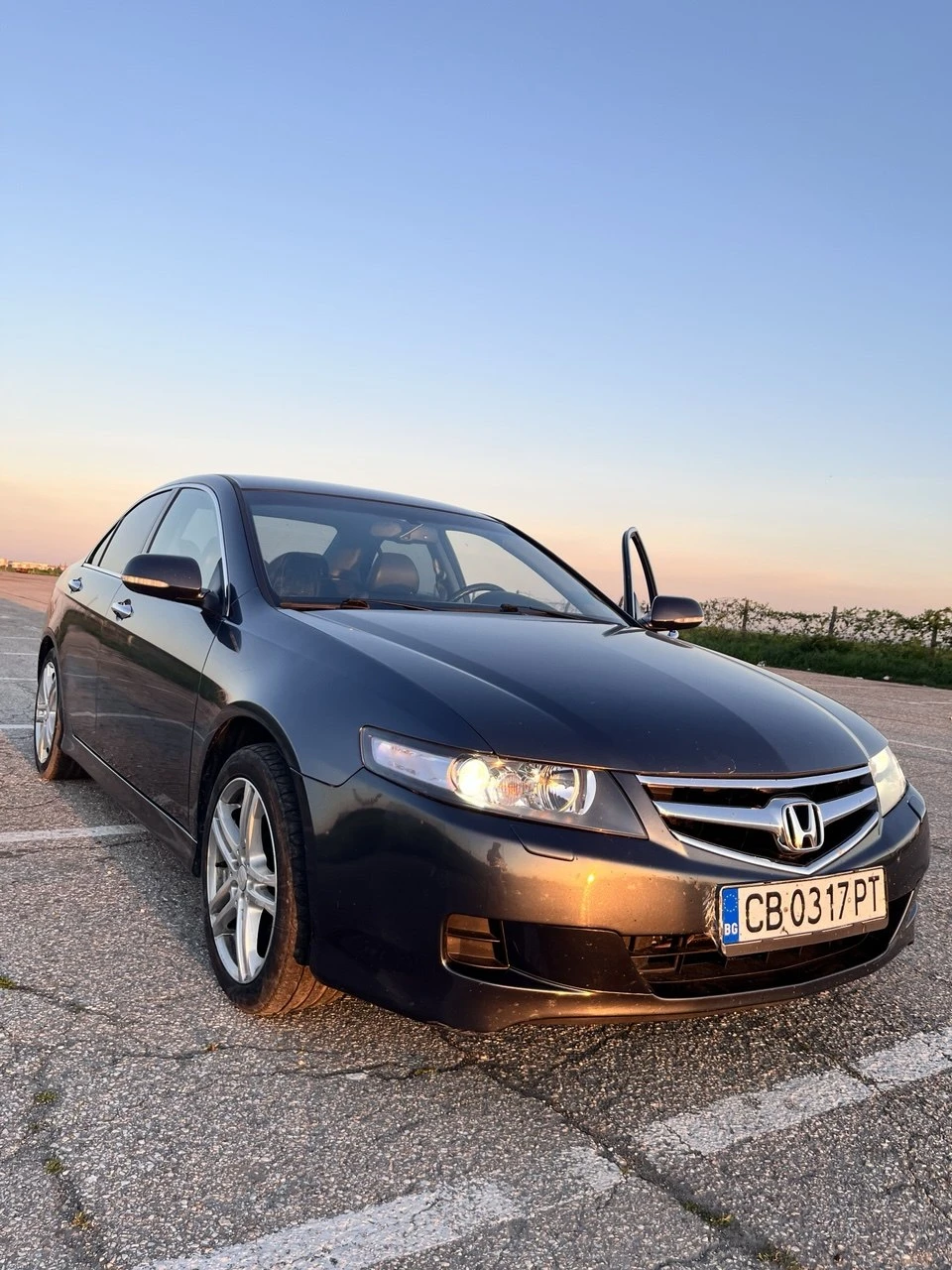 Honda Accord 2.2, снимка 4 - Автомобили и джипове - 54496165