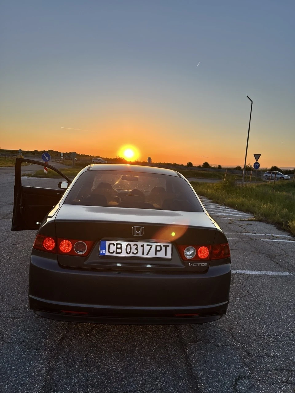 Honda Accord 2.2, снимка 6 - Автомобили и джипове - 54496165