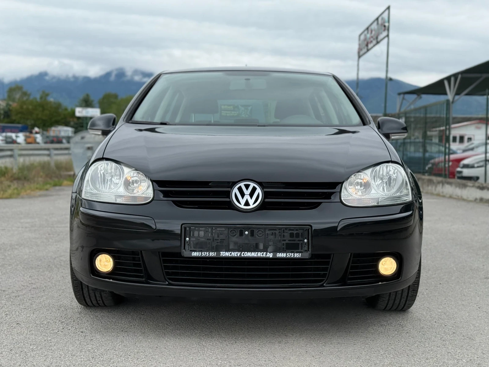 VW Golf 1.6i-GPL-157.000km-NEW-HIGHLINE-NAVI-TV-CAR PLAY, снимка 2 - Автомобили и джипове - 54548319
