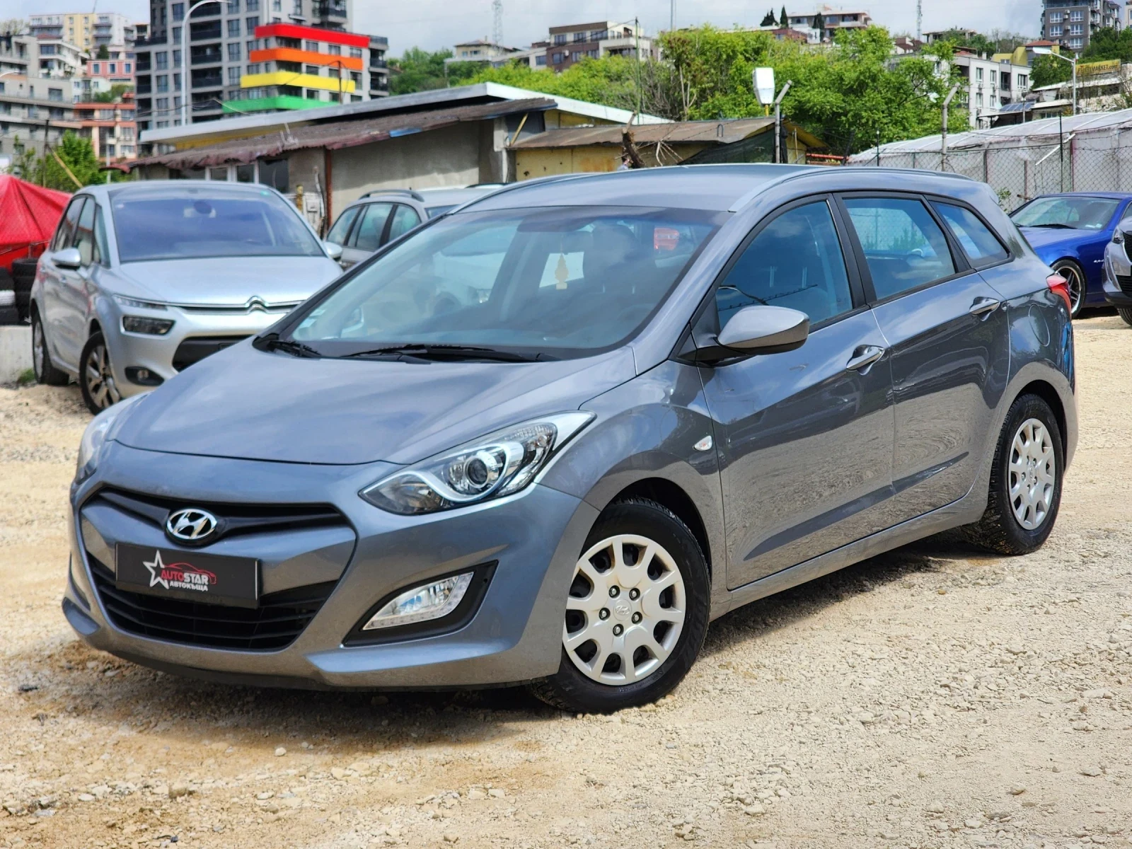 Hyundai I30 1.6 CRDI, снимка 2 - Автомобили и джипове - 54563622