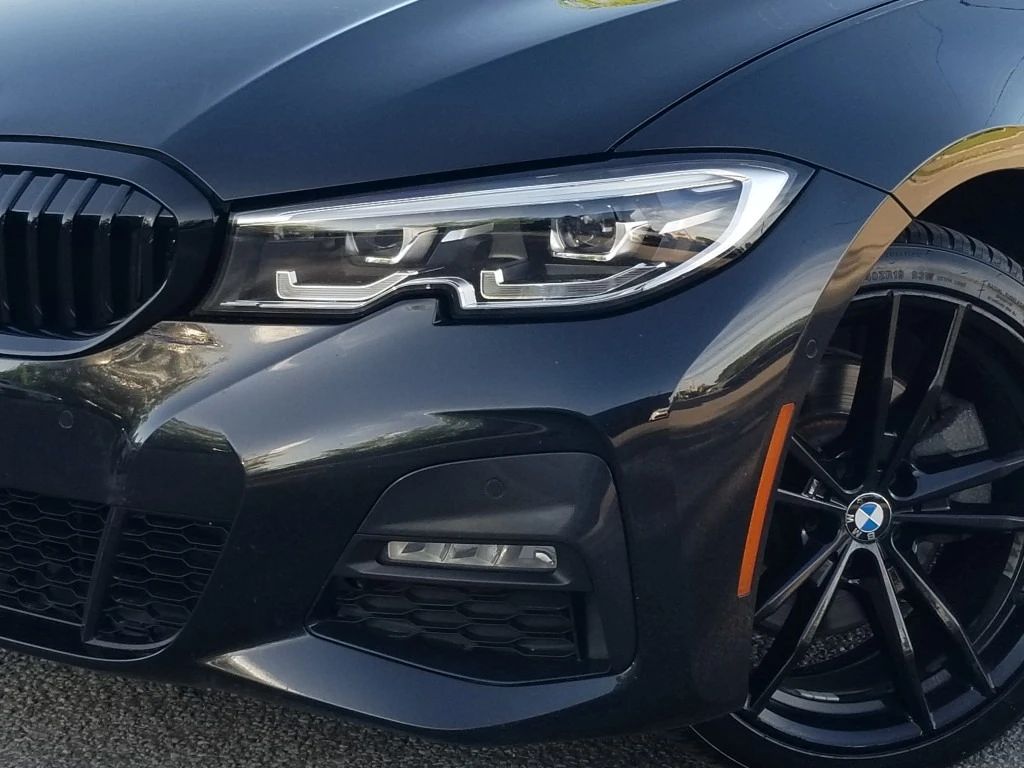 BMW 330 330i xDrive Sport Line, снимка 4 - Автомобили и джипове - 55003942