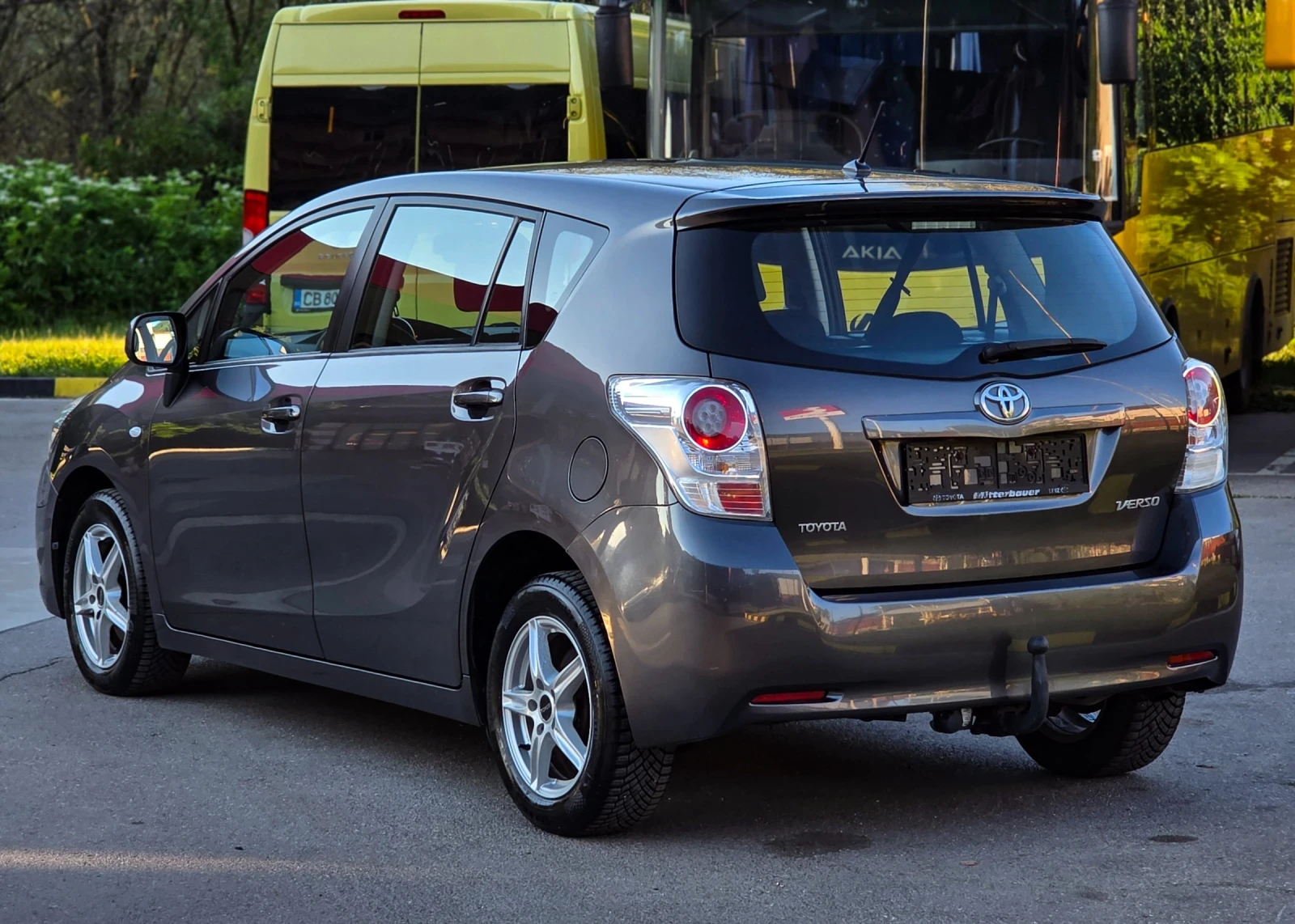 Toyota Verso 2.0 D-4D 126hp Euro 5, снимка 4 - Автомобили и джипове - 55065404
