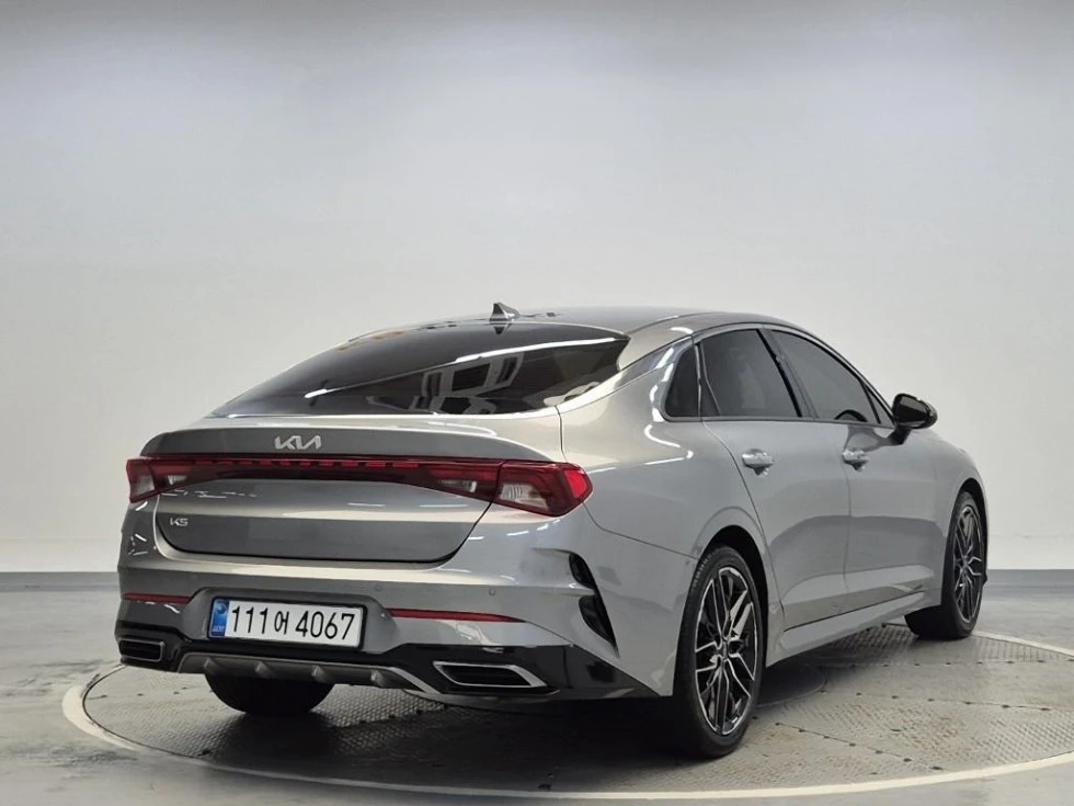 Kia K5 С Фабрична Газ, снимка 3 - Автомобили и джипове - 55130286