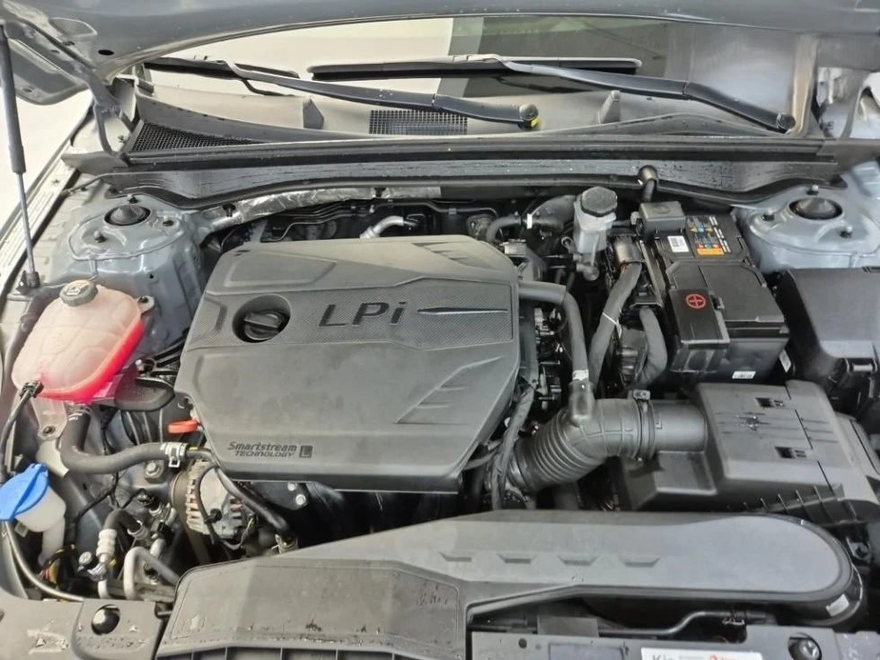 Kia K5 С Фабрична Газ, снимка 5 - Автомобили и джипове - 55130286