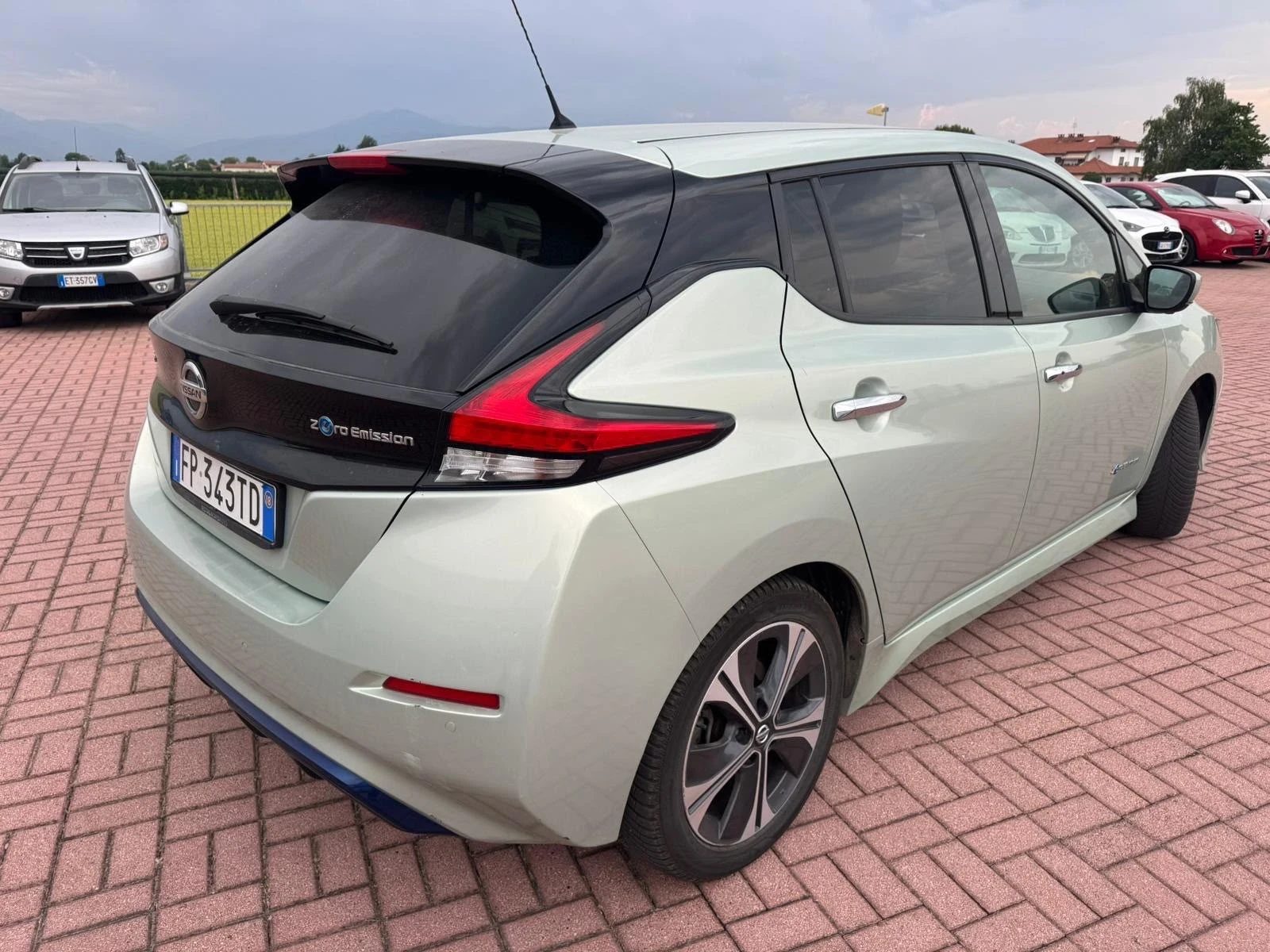 Nissan Leaf  40kw Tekna, снимка 2 - Автомобили и джипове - 55317277