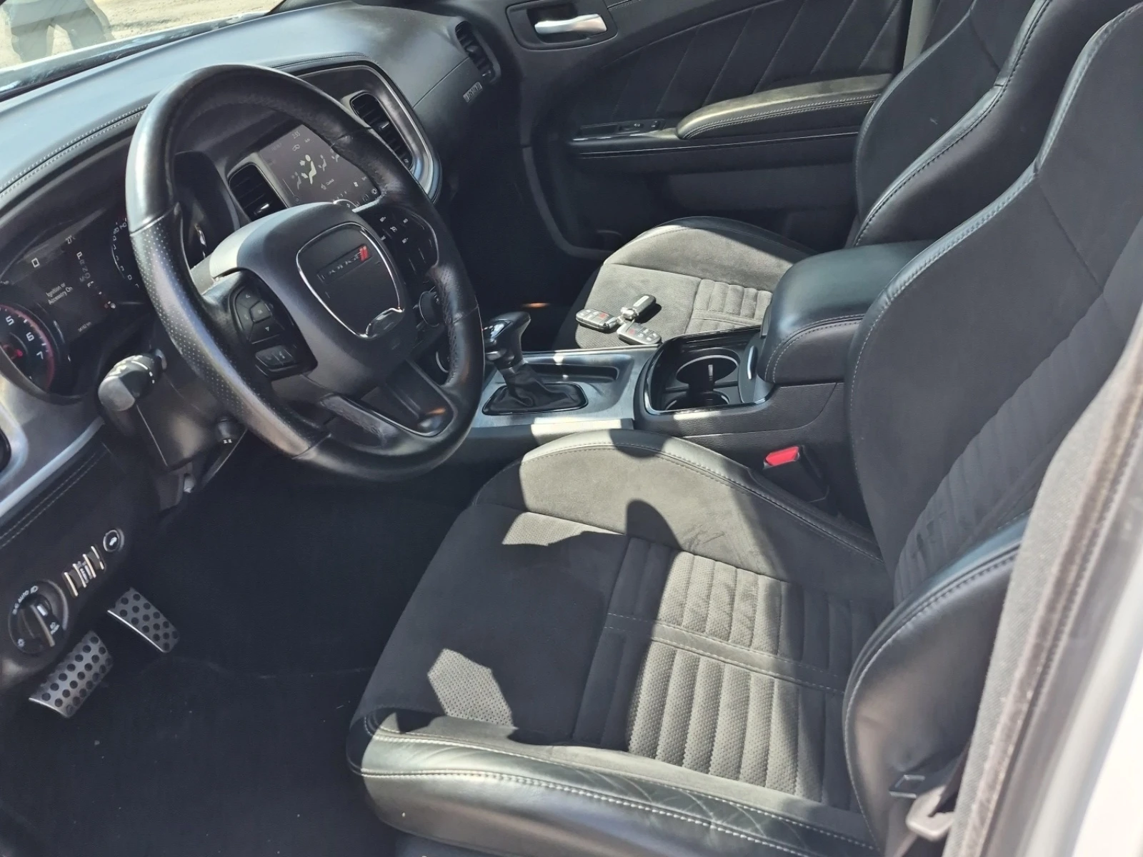 Dodge Charger R/T 5.7 HEMI * * CARFAX * * АВТО КРЕДИТ * * , снимка 6 - Автомобили и джипове - 55541919