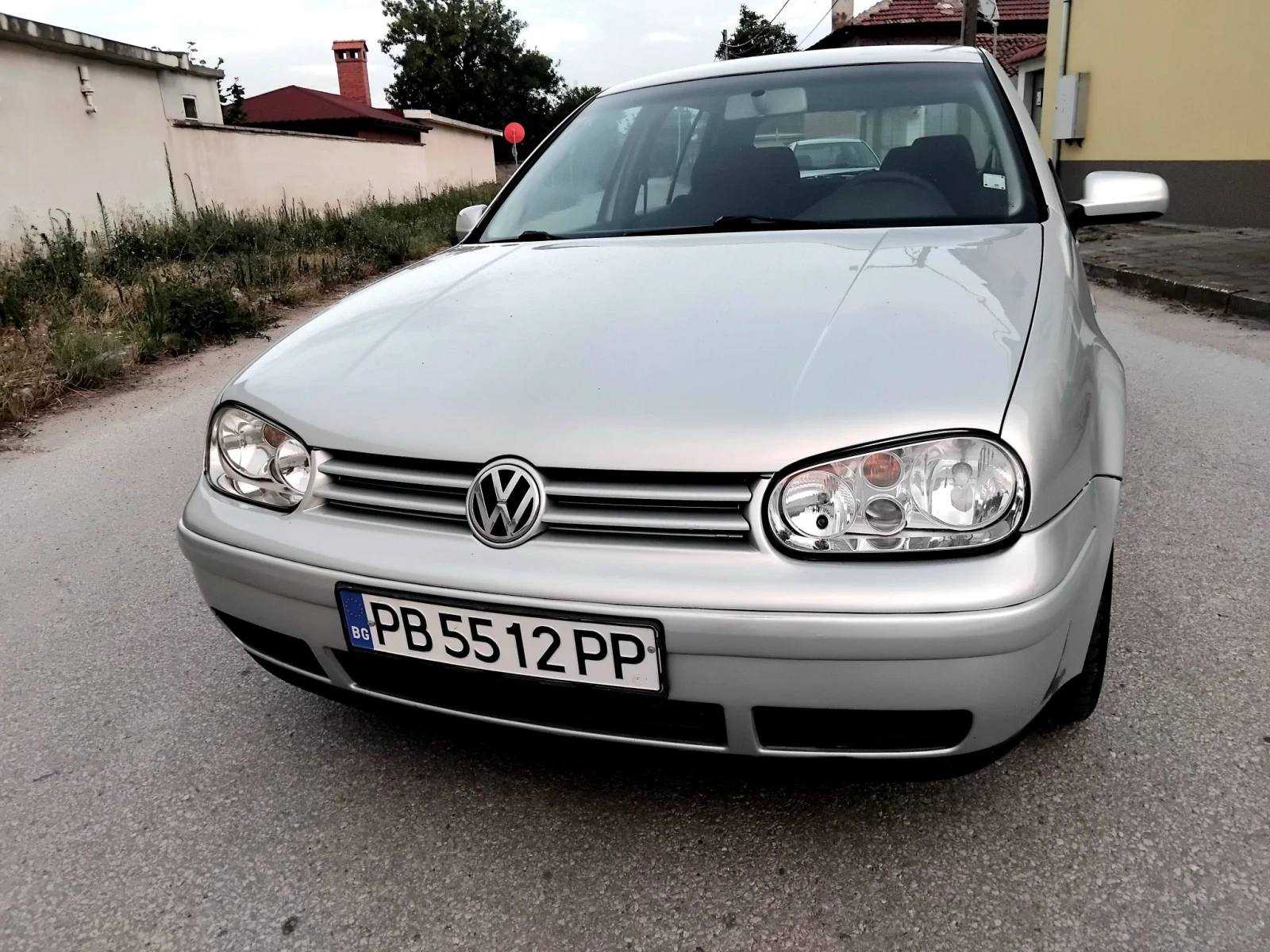 VW Golf 1.6iSR.101k + КЛИМА. БЕНЗИН , снимка 7 - Автомобили и джипове - 55692244